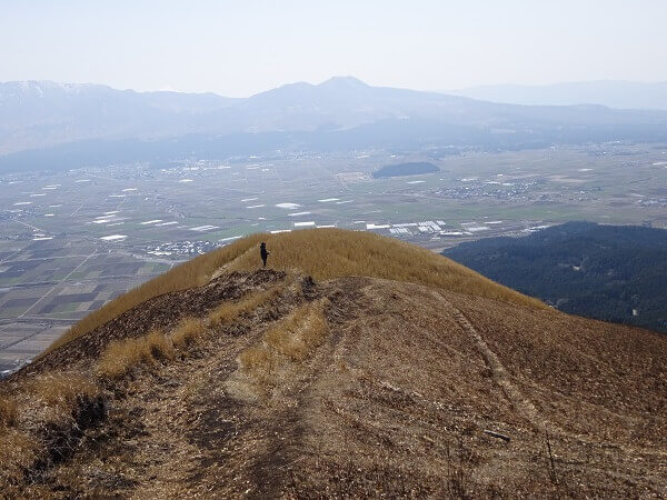 阿蘇五岳の涅槃像