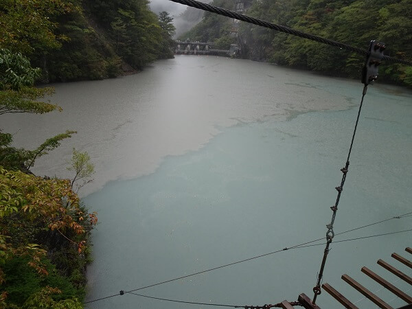 温泉街の風景